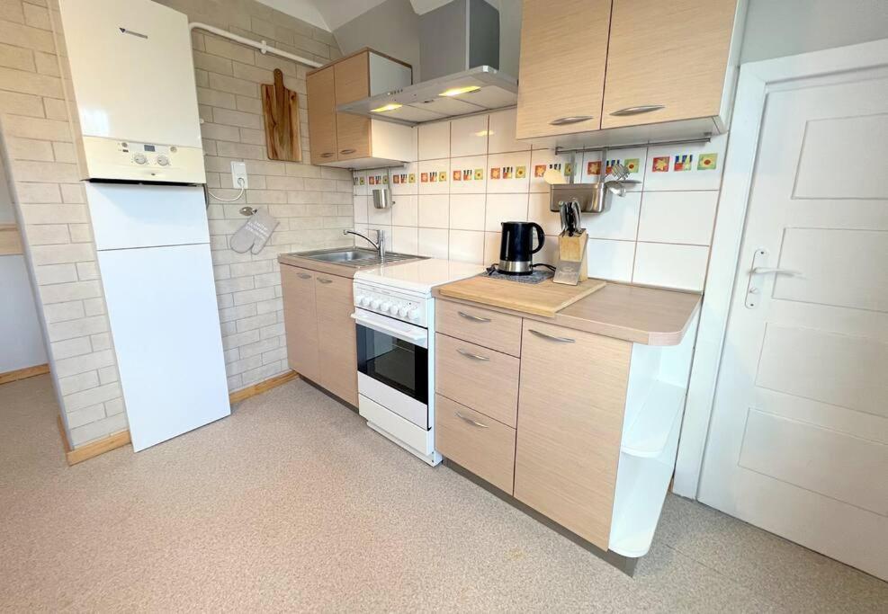 Kotedzas Nuomai - Retro 70, Siauliai Lägenhet Exteriör bild